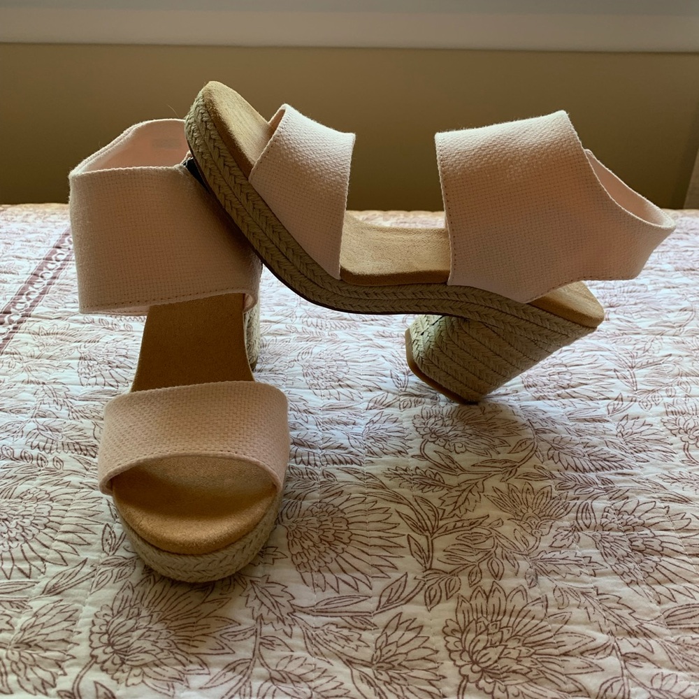 NWOT TOMS Women's Majorca Wedge Sandals in Dusty Peach